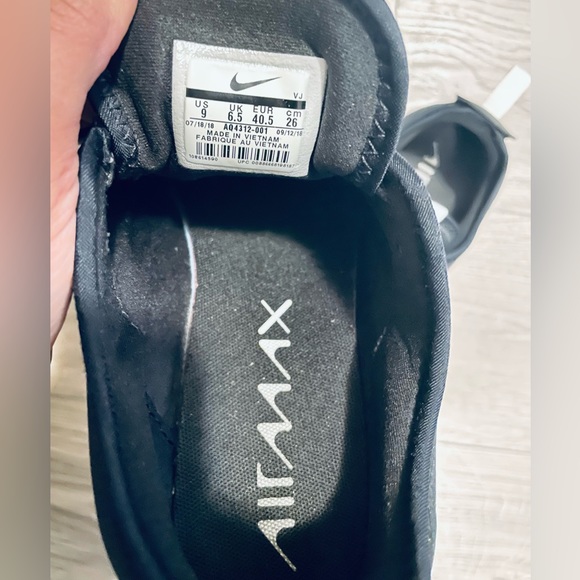 Nike AIR MAX shoes - Picture 3 of 6